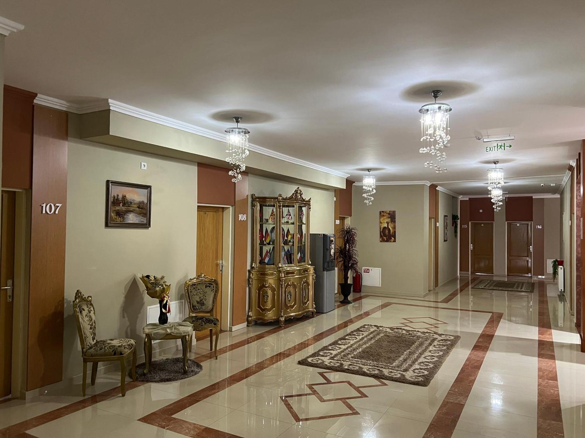 Hotel Yal Restaurant เทโทโว ภายนอก รูปภาพ
